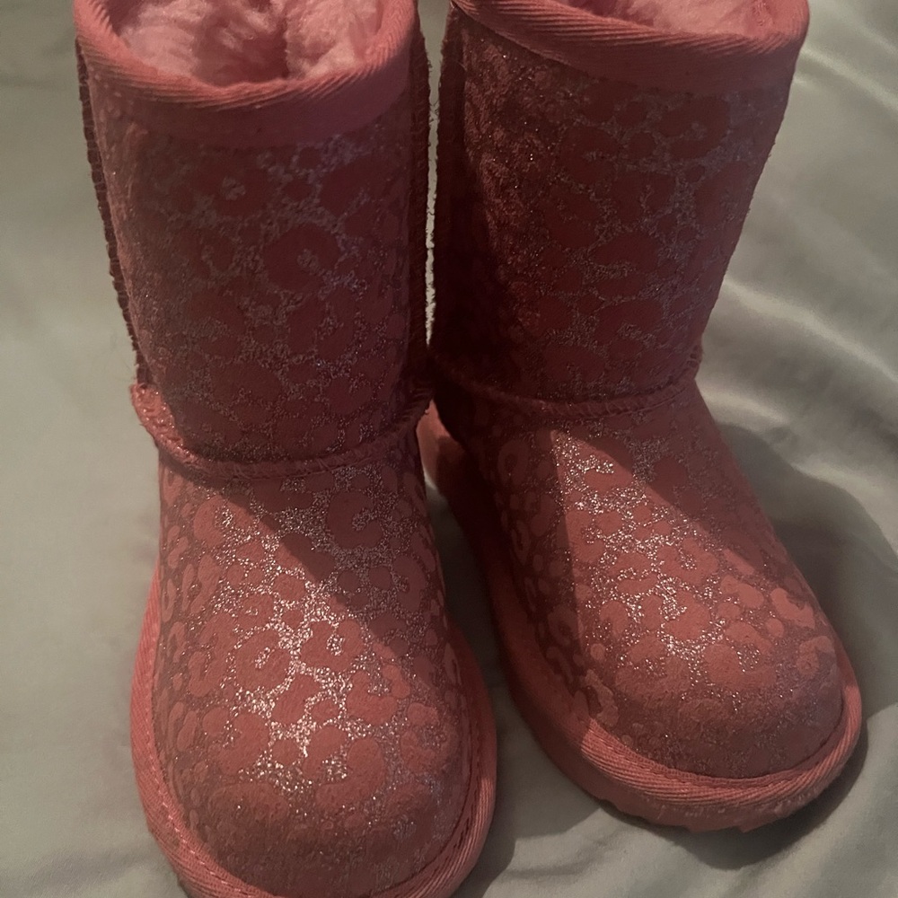 UGG Girls Classic II Pink Glitter Leopard Print Boots